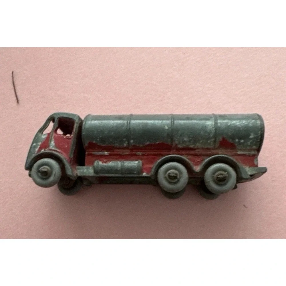 Lesney vintage red